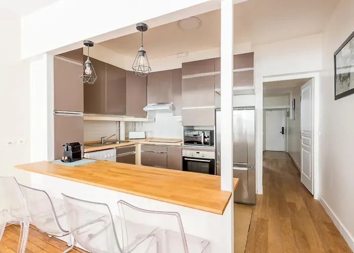 Saint Honore Louvre With Ac 파리