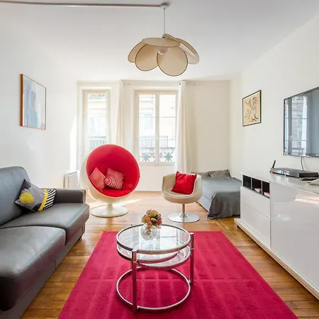 Apartment Saint Honore Louvre With Ac