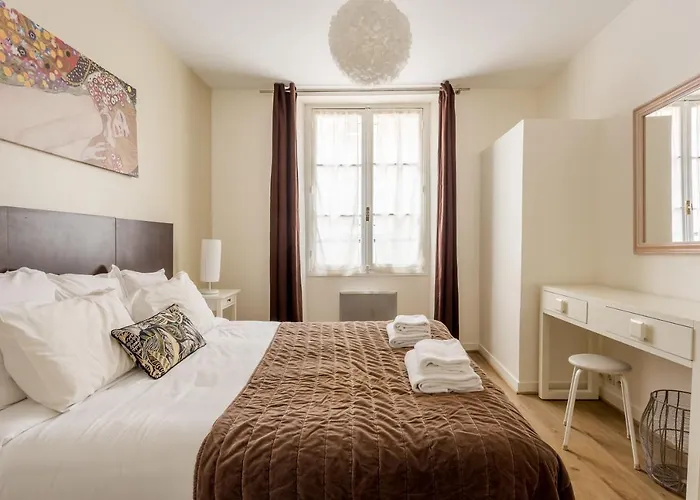 Apartment Saint Honore Louvre With Ac