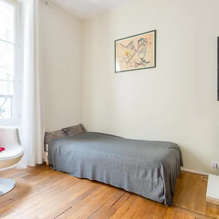 Saint Honore Louvre With Ac *